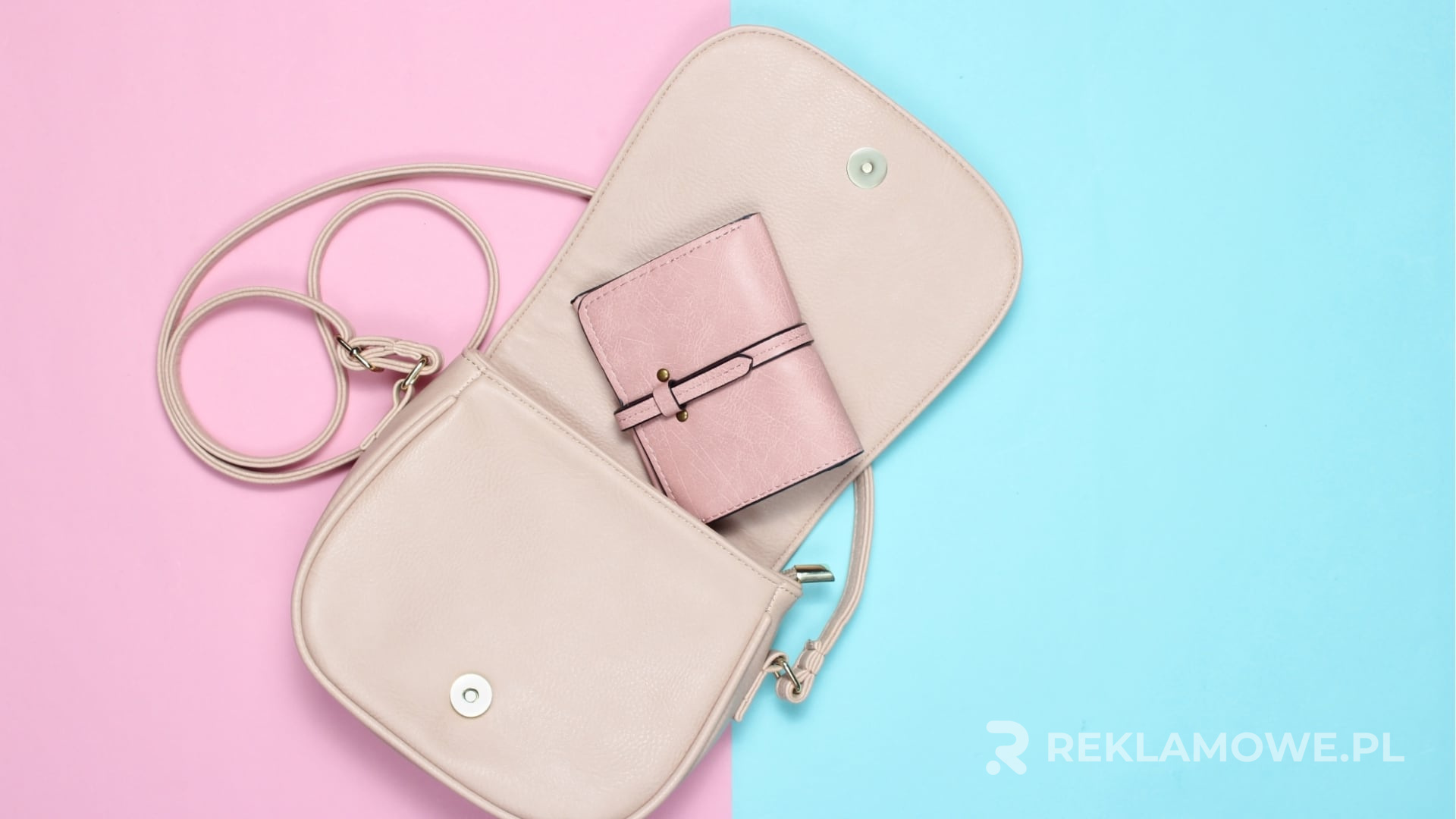 Ekologiczne materiały użyte do produkcji portfeli reklamowych