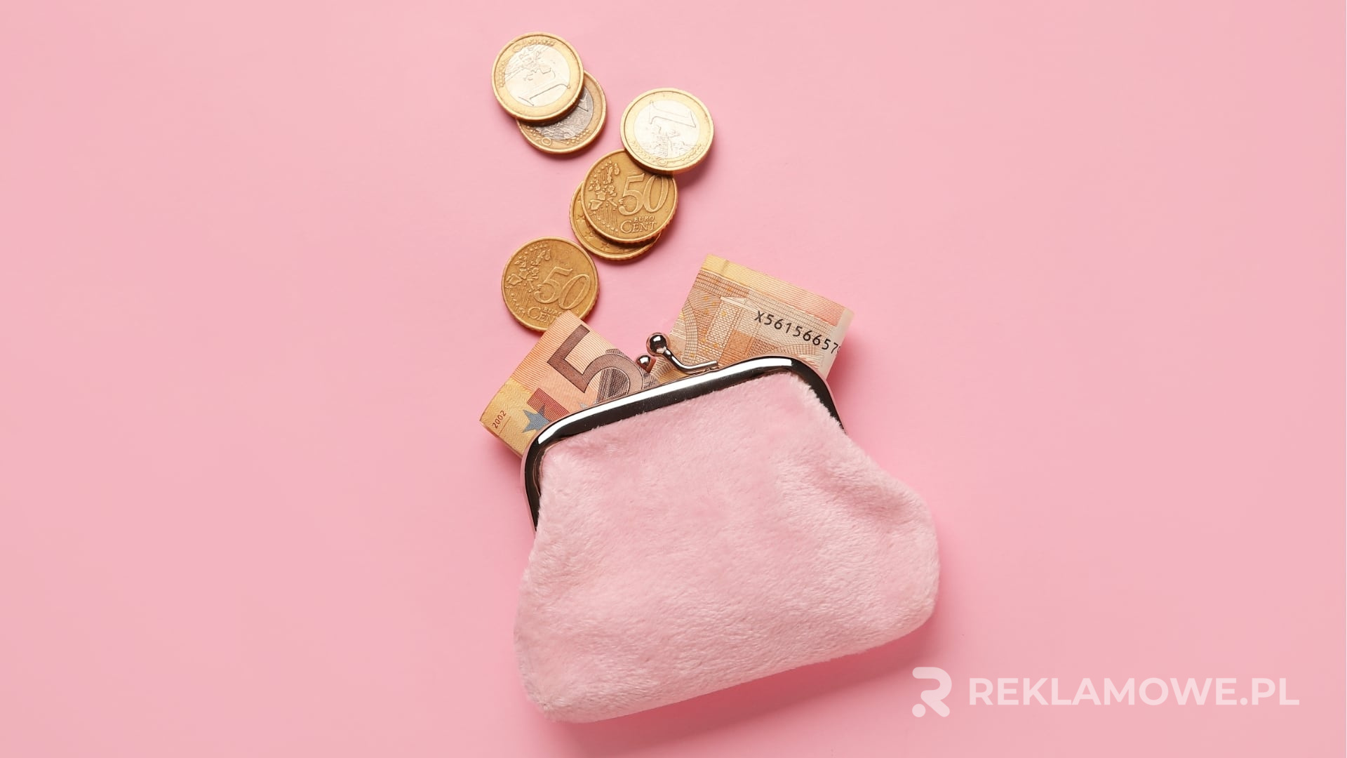 Ile naprawdę kosztują portfele reklamowe? Analiza kosztów portfeli reklamowych